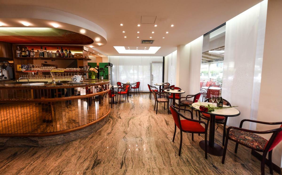 Hotel Caesar 미사노아드리아티코 외부 사진